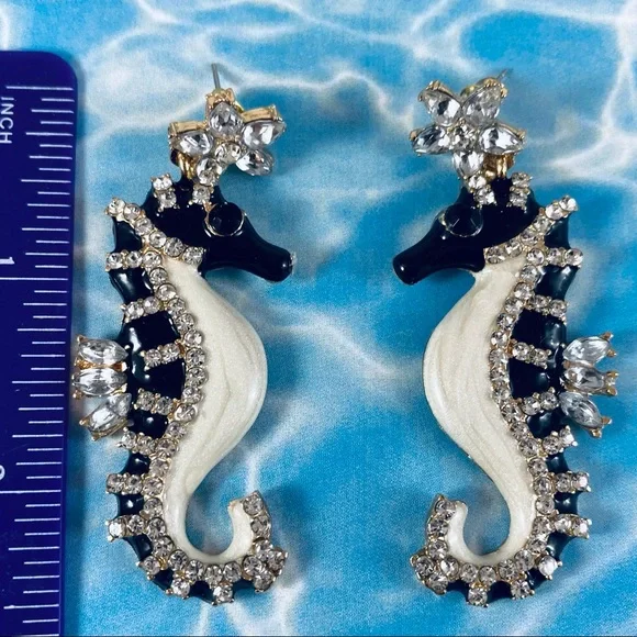 Sexy Seahorse rhinestone encrusted enamel earrings. - Picture 2 of 2